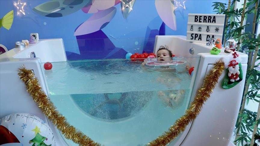 Turska: Usluge jacuzzija i masaže u spa centru za bebe pomažu u razvoju djeteta